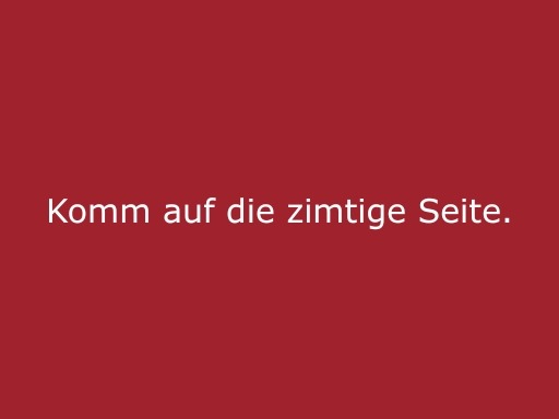 Roter Hintergrund mit beiger Schrift „Komm auf die zimtige Seite“, kreatives Statement für cinnamon Eventpersonal, Hospitality und Promotion Einsätze in Dortmund