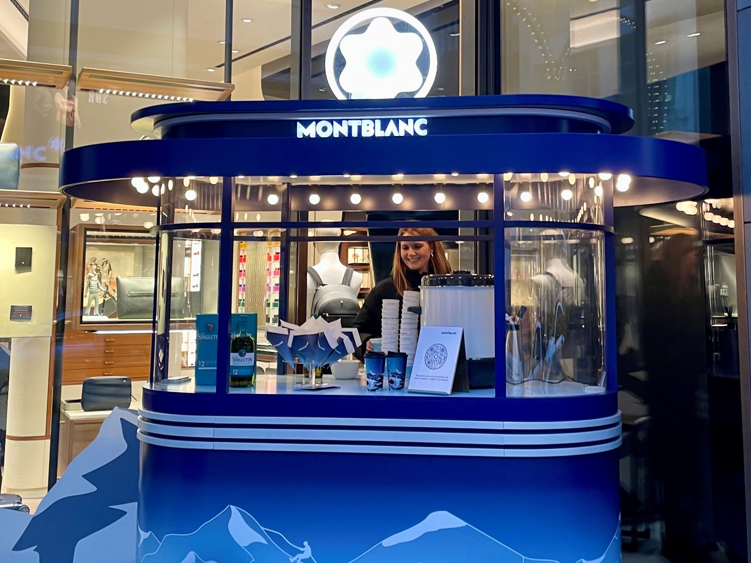 mont-blanc-hostess-sampling-cinnamon